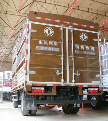 Cabin rộng hơn Diesel 4x4 Truck hàng hóa trọng lượng nhẹ 5.5T trục sau định số